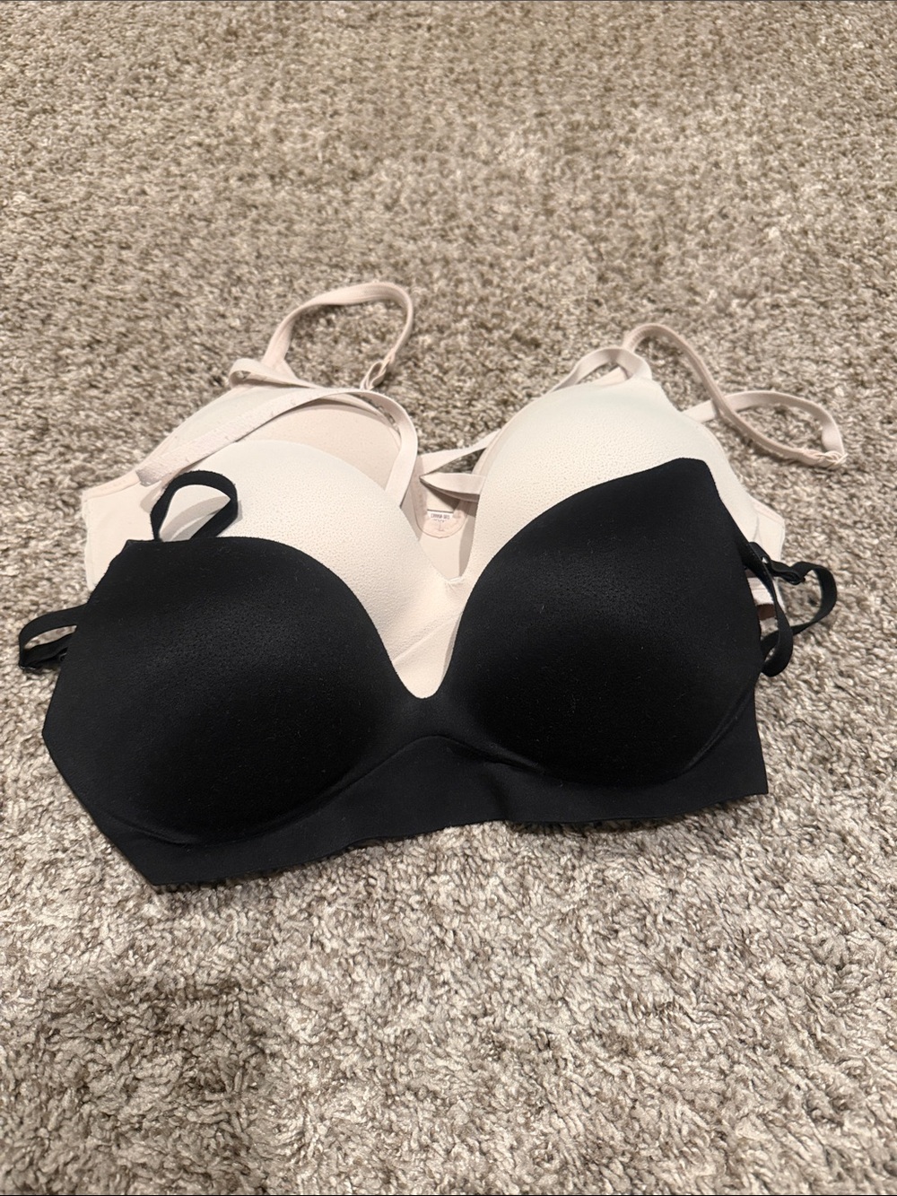 Victoria’s Secret Women’s Smooth Lightly Padded Bras